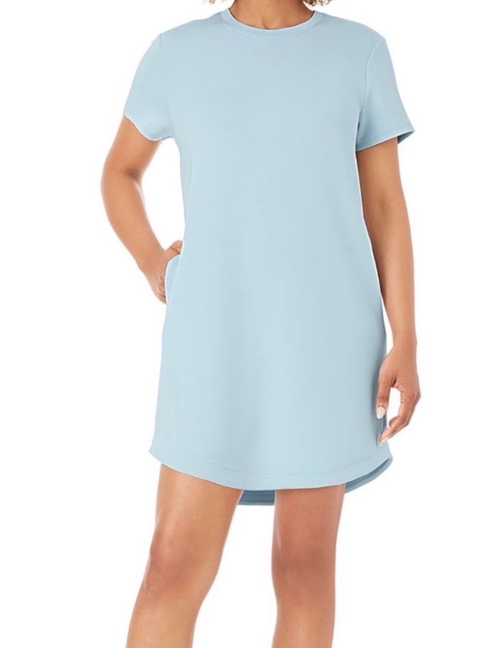 Members mark dress with pockets